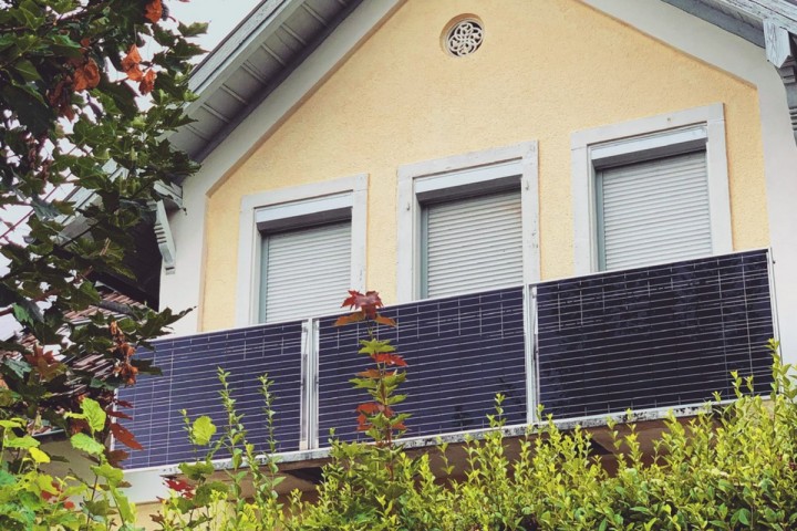 Des panneaux solaires sur une maison en Allemagne -© Sebastian Mueller